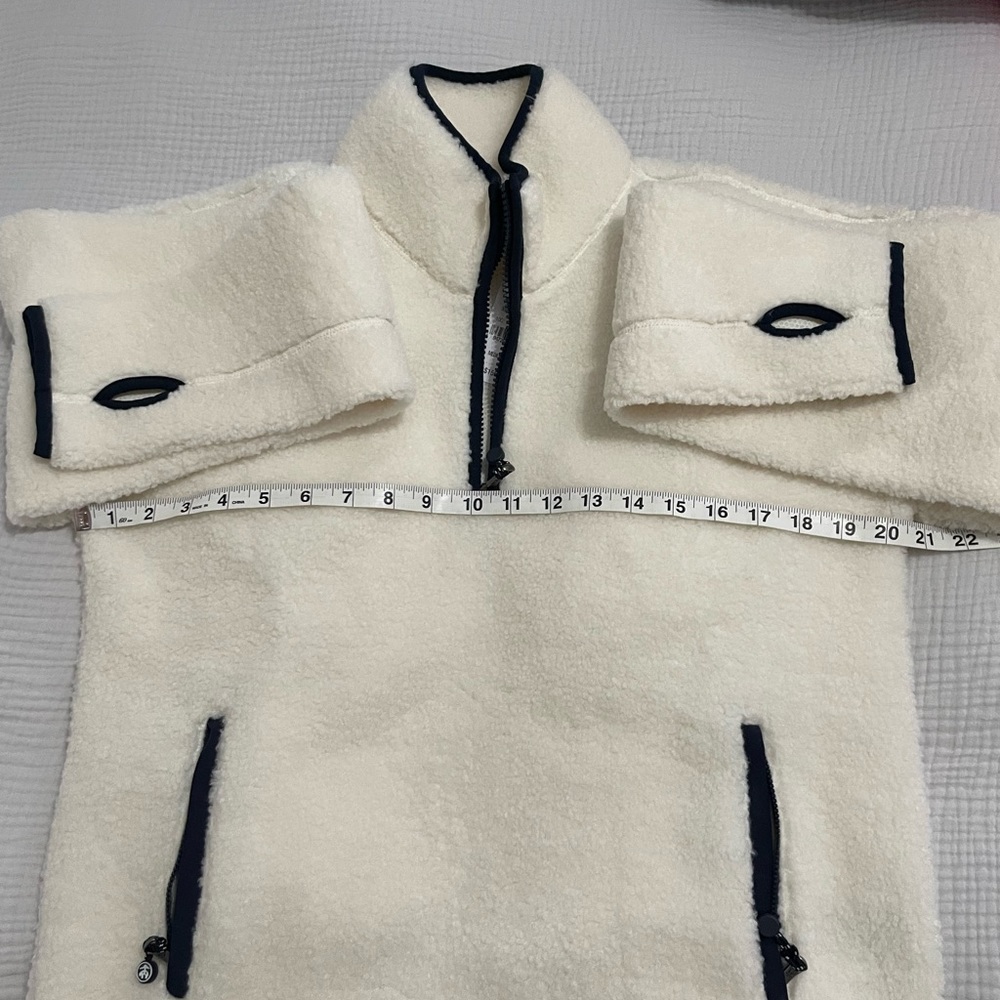 Brooks Brothers NWT  Beautiful Top M -Please See Pics for Measurements 🌻 - Picture 3 of 14